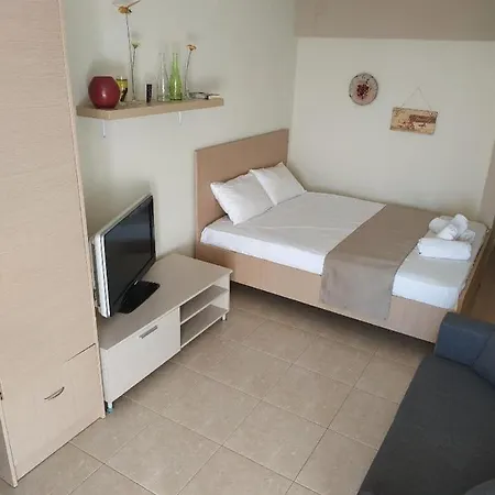 Apartman House Néa Péramos
